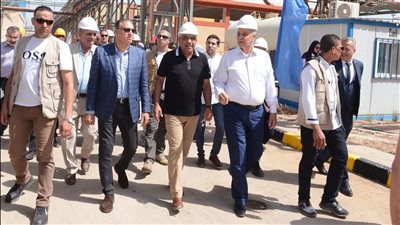 وزير قطاع الأعمال يوجه بإنشاء وحدات جديدة لزيادة إنتاج «مصر لصناعة الكيماويات» 