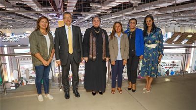 نيفين جامع: البرنامج الإنمائى للأمم المتحدة شريك أساسى لجهاز تنمية المشروعات