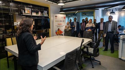 وفد سوداني يطلع على تجربة «رواد النيل» في دعم الشركات الصغيرة والمتوسطة 