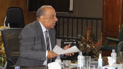 وزير قطاع الأعمال يتابع مستجدات مشروع تطوير شركات الغزل والنسيج