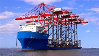 «النقل»: وصول أوناش «STS» الخاصة بتشغيل محطة تحيا مصر إلى ميناء الإسكندرية