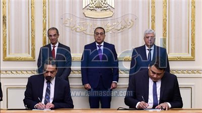 «مدبولي» يشهد توقيع اتفاقية إجراء عمليات استبدال قوقعة الأذن الإلكترونية للأطفال وغير القادرين