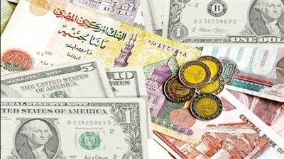 الجنيه المصري يحافظ على استقراره مقابل الدولار في بداية التعاملات الأسبوعية
