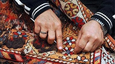 «الحرف اليدوية» تطرح أبرز معوقات القطاع على المشاركين في المؤتمر الاقتصادى