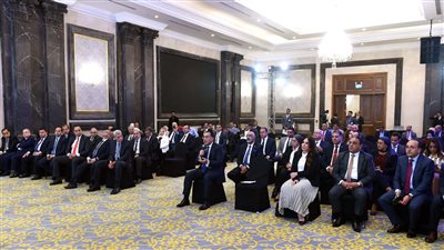 رئيس الوزراء يطرح إمكانية الشراكة مع القطاع الخاص في إدارة المستشفيات