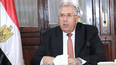 «القصير» يوجه بالتوسع في زراعة القمح واختيار أصناف التقاوى الجيدة