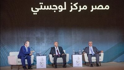 وليد جمال الدين: إنشاء منطقة لوجيستية مع موانئ دبي العالمية في السخنة