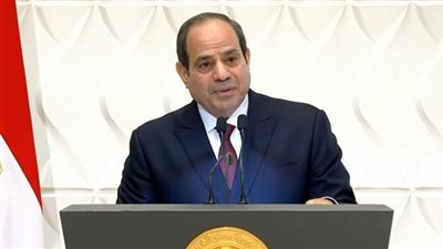 السيسي: أزمة الطاقة التي يمر بها العالم تفرض علينا مواجهة التغيرات المناخية 