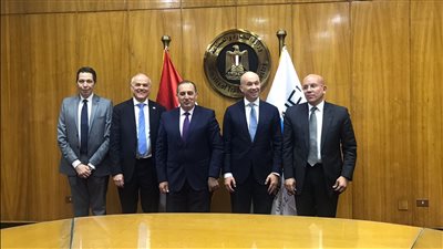 «اقتصادية قناة السويس» تستقبل وفد استرالي للتباحث حول مشروعات الطاقة الخضراء