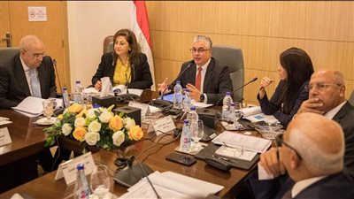 مجلس إدارة «اقتصادية قناة السويس» يقر حزمة من الحوافز الاستثمارية الجديدة