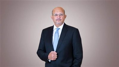 رئيس بنك قناة السويس يفتتح فرع مصر الجديدة بعد تجديده