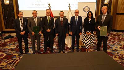 وزير البترول يشهد توقيع 7 مذكرات تفاهم مع شركات عالمية لخفض الانبعاثات الكربونية