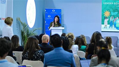 «المشاط» تشهد إطلاق مسرعة «تكافؤ الفرص بين الجنسين والعمل المناخي»