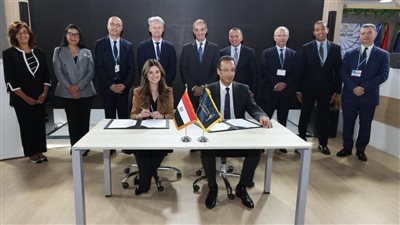 «الاتصالات» تتعاون مع «مايكروسوفت» لإنشاء مركز حكومي لقياس الانبعاثات الكربونية إلكترونيًا