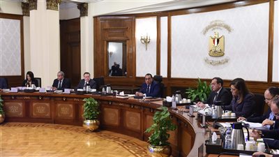 رئيس الوزراء يستعرض تطورات برنامج التعاون مع صندوق النقد الدولي