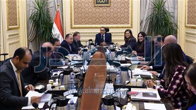 رئيس الوزراء يتابع جهود الترويج لجذب مزيد من الاستثمارات لسوق رأس المال