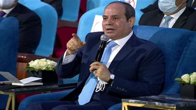 الرئيس السيسي يسلم عقود وحدات إسكان اجتماعي لعدد من المواطنين بالدقهلية