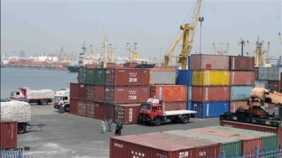 تحصيل 3.7 مليار جنيه ضرائب ورسوم بجمارك السخنة خلال نوفمبر 2022