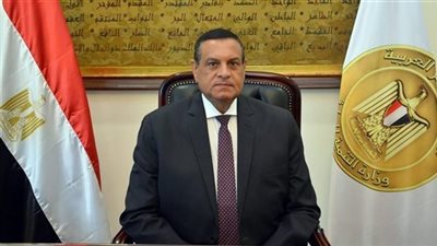 وزارة التنمية المحلية تحدد رسوم معاينة وترخيص المحال العامة