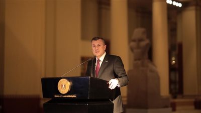 المتحف المصري بالتحرير يشهد مراسم تسليم 176 عملة أثرية إلى 4 دول