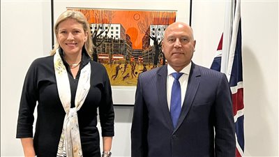 «الوزير» يبحث تعزيز التعاون المصري البريطاني في مجال النقل البحري وتطوير الموانئ