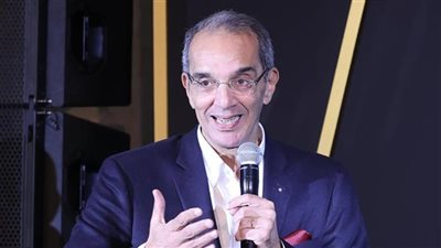 وزير الاتصالات يطلق النسخة المصرية من برنامج الواقع الجديد «شارك تانك» 