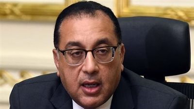 رئيس الوزراء يوجه ببدء عمل منافذ بيع السلع المُخفضة مطلع يناير المقبل