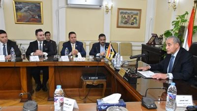 وزير التموين يعلن زيادة أسعار توريد قصب وبنجر السكر