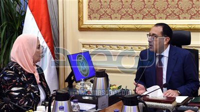 رئيس الوزراء يتابع جهود التوسع في برامج الحماية الاجتماعية 