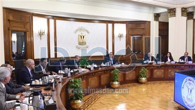 رئيس الوزراء يعلن بدء ترتيبات الإفراج عن كل السلع الموجودة في الموانئ