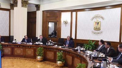 الحكومة تعلن الإفراج عن بضائع بقيمة 5 مليارات دولار خلال 23 يومًا