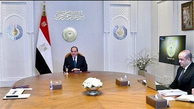 الرئيس السيسي يوجه بتعزيز جهود توطين صناعة البصريات في مصر