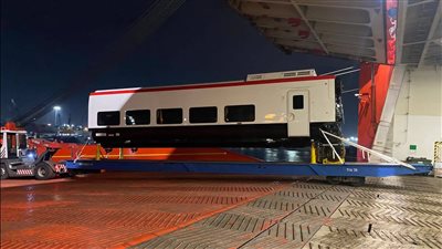 وزير النقل يعلن وصول القطار الثالث والرابع من قطارات تالجو لميناء الإسكندرية 