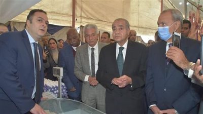 وزير التموين ومحافظ القليوبية يفتتحان معرض «أهلا رمضان» بشبرا الخيمة 