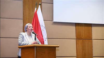 وزيرة البيئة تكرم فريق عمل COP27 تقديرًا لدورهم الفاعل في إنجاح المؤتمر 