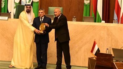 هيئة قناة السويس تحصل على جائزة أفضل مؤسسة عربية خلال 2022