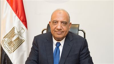 وزير قطاع الأعمال يؤكد أهمية مشروعات الأسر المنتجة في دعم الاقتصاد القومي 