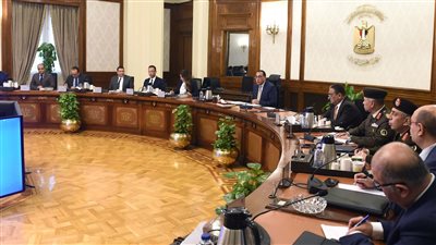 رئيس الوزراء يؤكد ضرورة استكمال إنشاء الشبكة الوطنية الموحدة للطوارئ والسلامة العامة