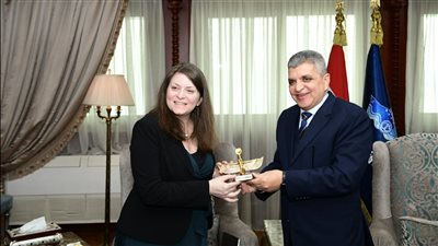 أسامة ربيع: تطوير القطاع الجنوبى لقناة السويس يستهدف زيادة معدلات الأمان الملاحي