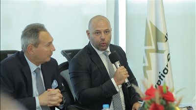 البورصة المصرية تناقش آليات تطوير القدرات المهنية لمسئولي علاقات المستثمرين بالبنوك