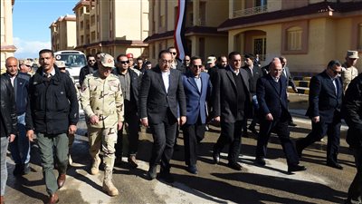 رئيس الوزراء يتفقد أعمال تنفيذ المشروعات التنموية والخدمية بمحافظة شمال سيناء 