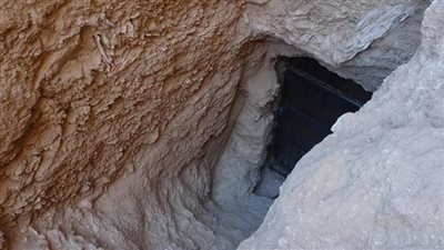 «االأعلى للآثار»: اكتشاف مقبرة ملكية بمنطقة الوديان في البر الغربي بالأقصر