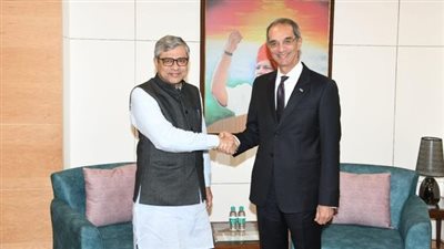 وزير الاتصالات يبحث دعم التعاون المصري الهندي في مجال البنية المعلوماتية الدولية
