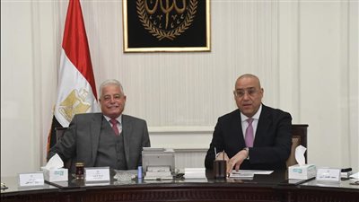 وزير الإسكان ومحافظ جنوب سيناء يتابعان مشروعات المياه والصرف الصحي بالمحافظة