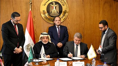 مركز تحديث الصناعة يوقع مذكرة تفاهم مع «العبيكان» السعودية لدعم التحول الرقمي 