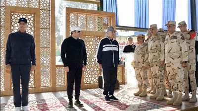 السيسي يصدر قرارًا بترقية 3 من قادة القوات المسلحة إلى رتبة فريق