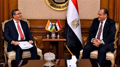 وزير التجارة والصناعة: 3.2 مليار دولاراستثمارات 52 مشروع هندي في مصر