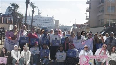  منتدي «لكي» المصرف المتحد يزور المكتبة الألمانية العائمة «لجوس هوب» بميناء بورسعيد 