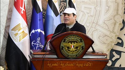  الرئيس السيسى يشيد بمستوى إعداد طلبة الحربية ويطالبهم بالتحلي بالقيم العسكرية