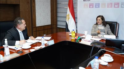 وزيرة التخطيط والتنمية الاقتصادية تجتمع بمجلس إدارة مدينة طربول الصناعية